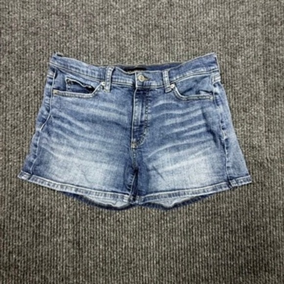 Banana Republic Pants - Banana Republic Womens Medium Wash 4 Inch Denim Shorts Blue Size 28/6 536130-00